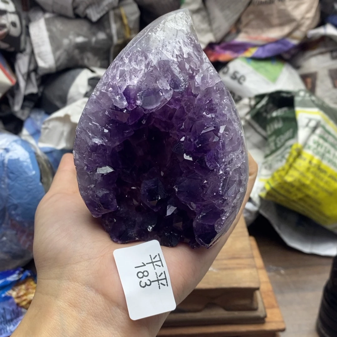 紫晶未镶嵌大型摆件（非配饰）