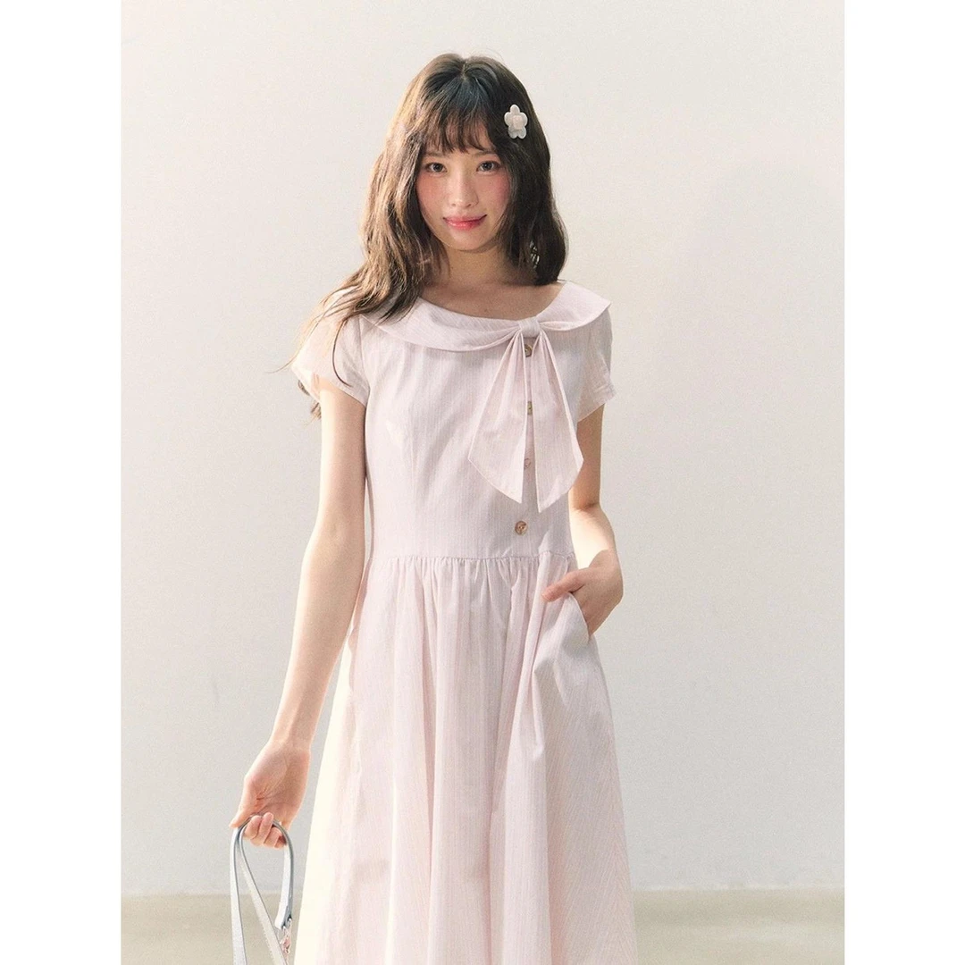 桃雾信笺 清新少女感粉色条纹蝴蝶结领子收腰连衣裙夏季中长裙女