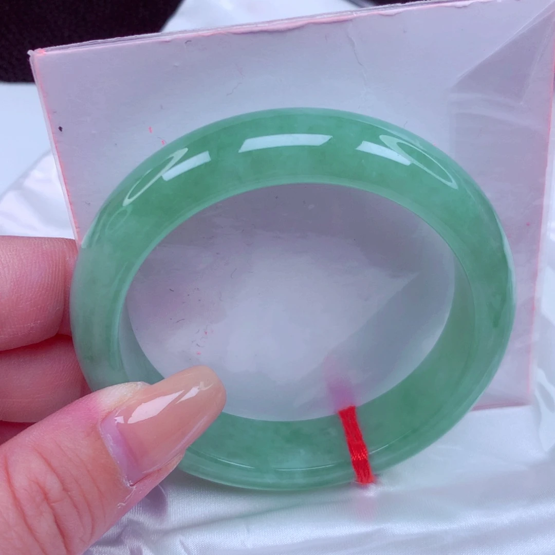 翡翠未镶嵌手镯手镯