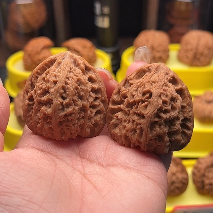 吊坠文玩核桃三角疆 全品