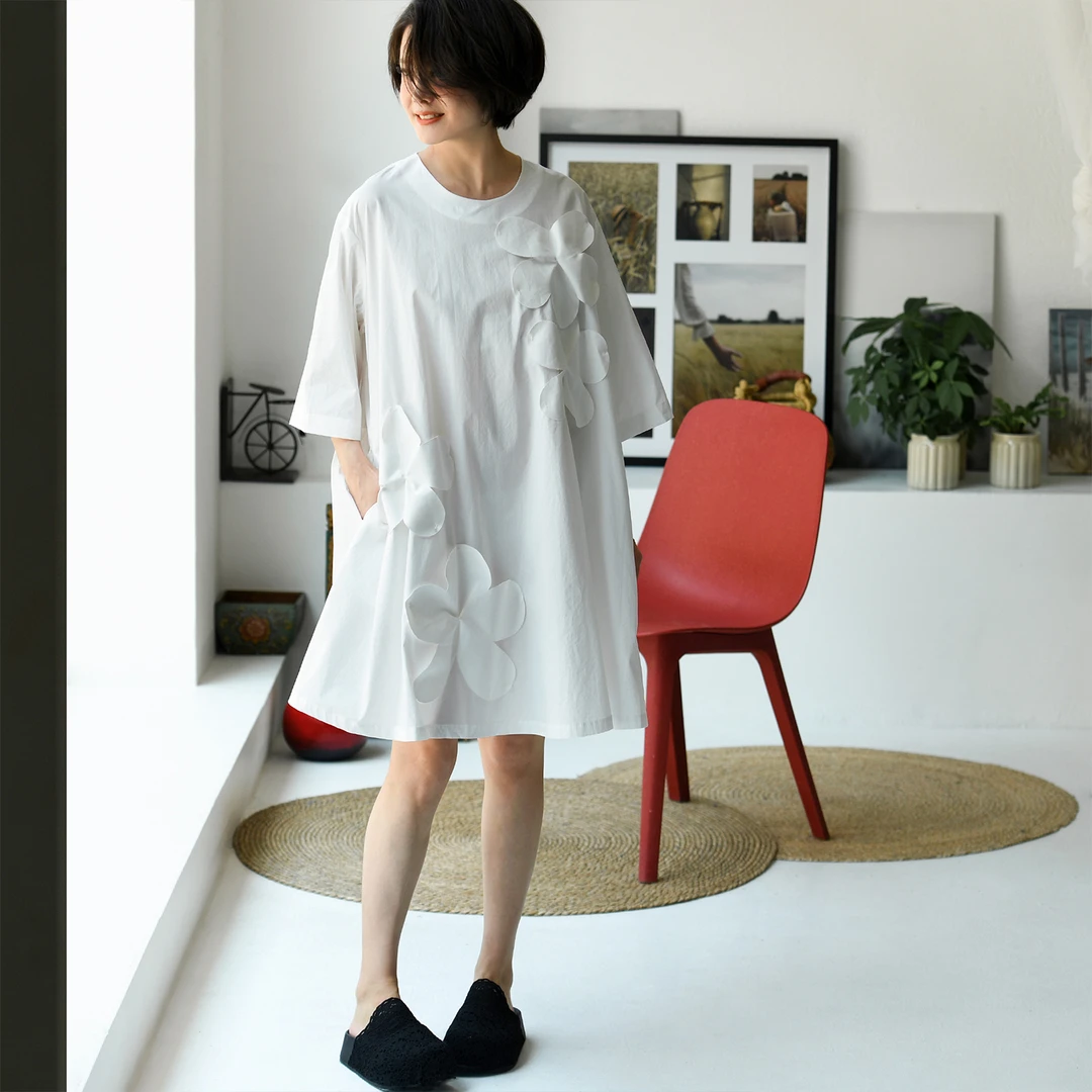 换季Q36600 甜美气质圆领A摆纯棉宽松浪漫花瓣贴布连衣裙女夏