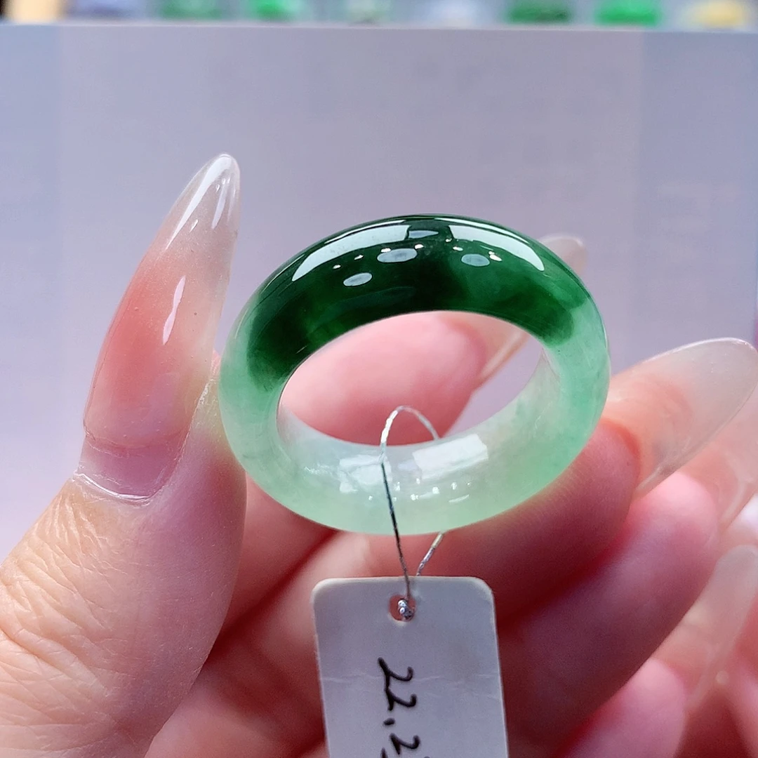 狗***草翡翠未镶嵌戒指缅甸A货