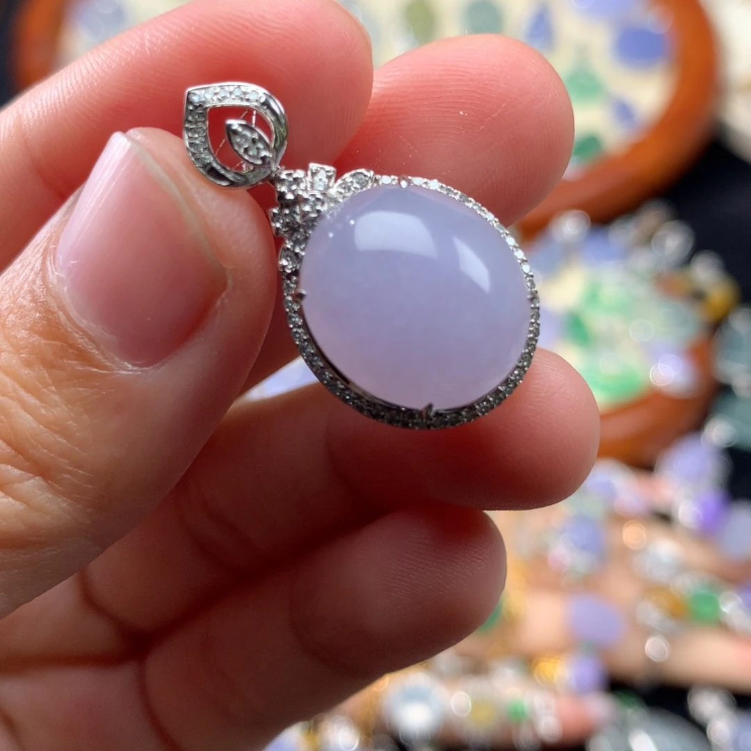 18K金镶嵌戒指翡翠