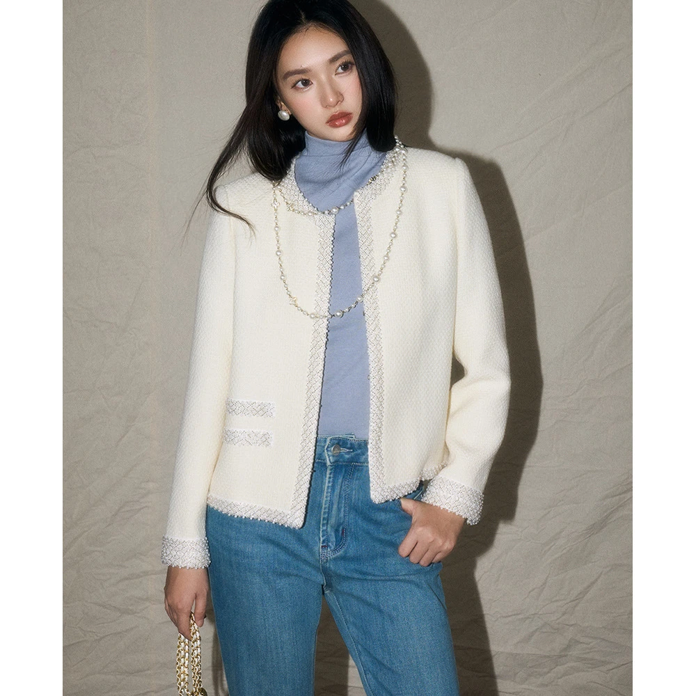 秋冬新品高级千金感重工钉珠羊毛米白小香短款外套上衣