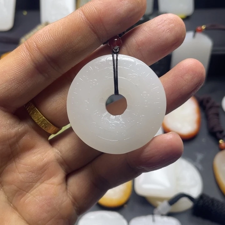 未镶嵌和田玉挂件