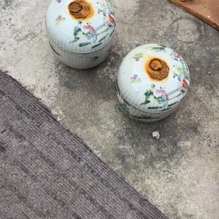 瓷片，，，，，，，，，，，，，，，