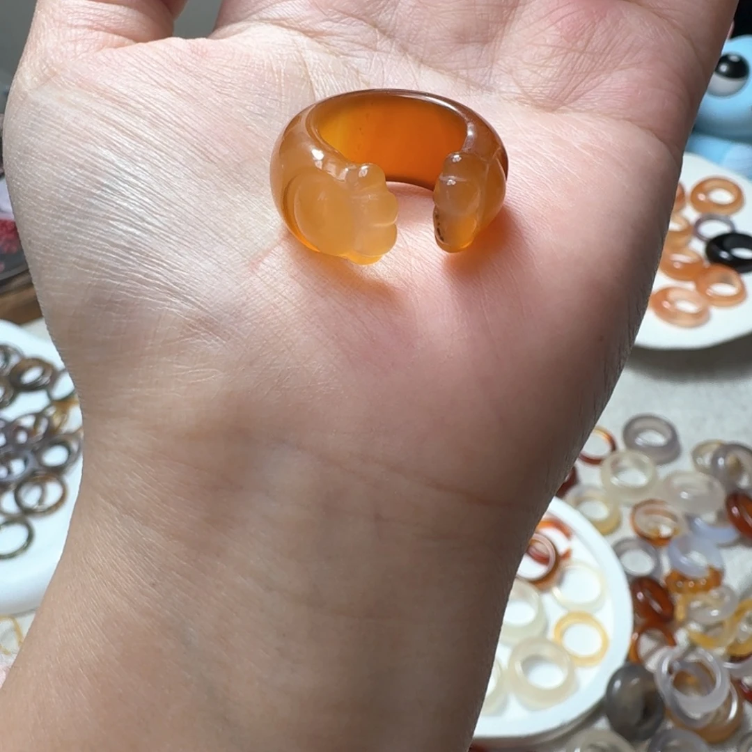 未镶嵌戒指玛瑙/玉髓648港10飘砂 福利不退换