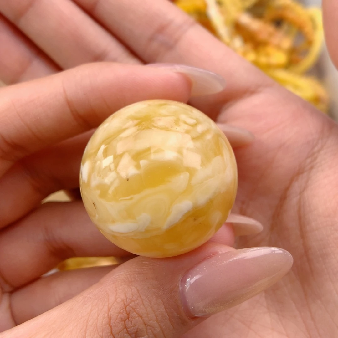 琥珀未镶嵌珠宝奇石31
