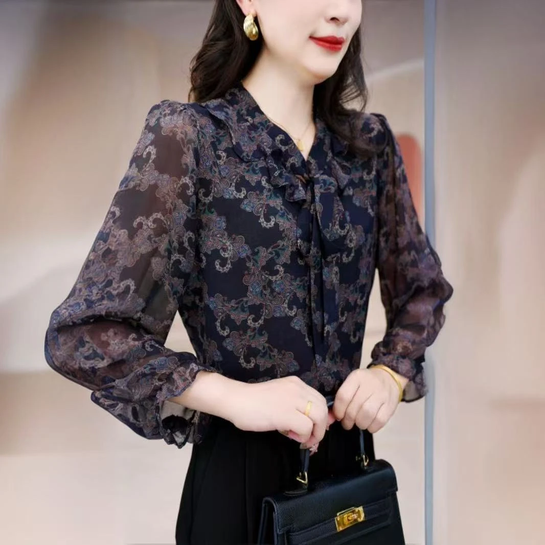 翩若惊鸿高端2025新款V领飘带小衫套头衬衫长袖上衣
