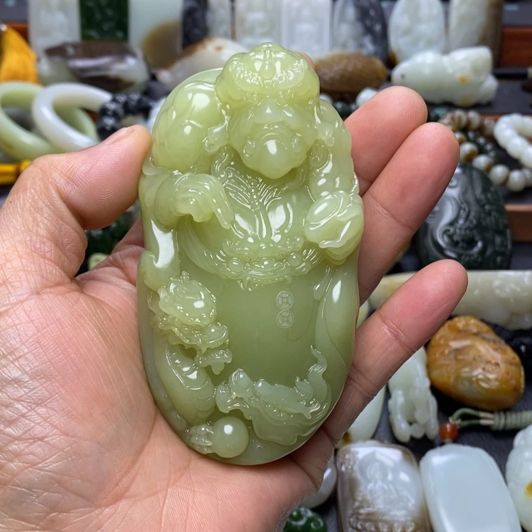 颈饰未镶嵌和田玉依**意