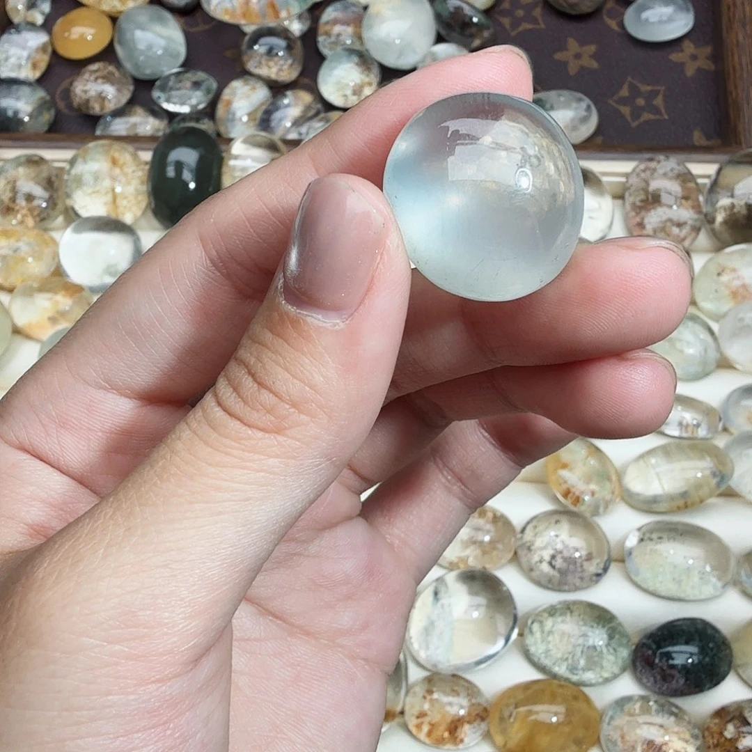 ****喽水晶未镶嵌珠宝半成品
