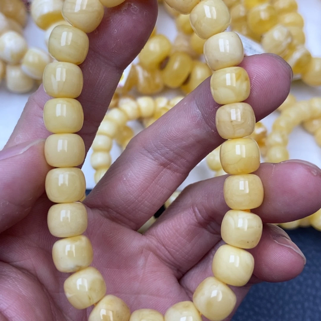 琥珀未镶嵌珠宝奇石15