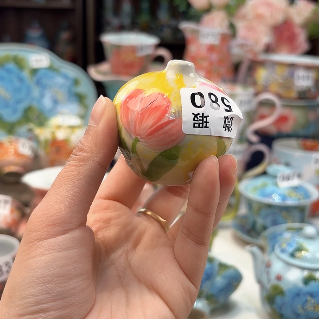 瓷片兔兔好e o o o o o o o o o o