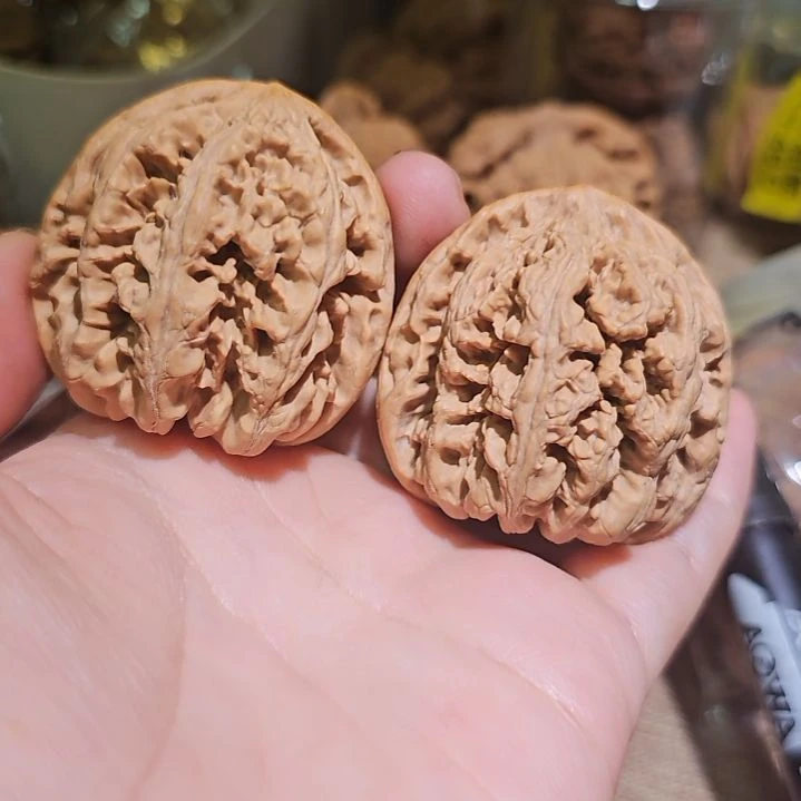 文玩核桃吊坠43粗筋
