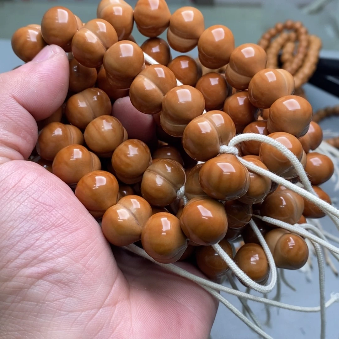 龙***侠吊坠猴头核桃屁桃