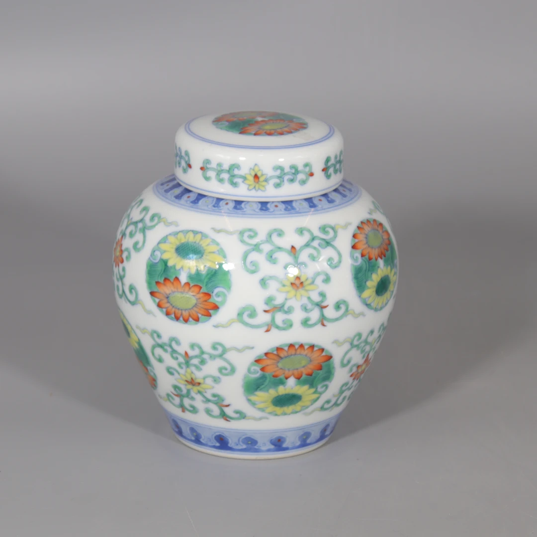 斗彩花卉纹盖罐 H502-139