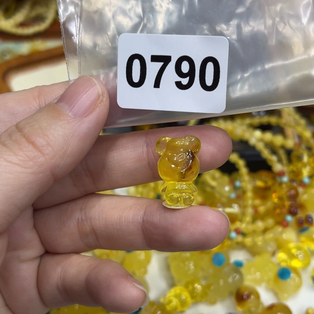 琥珀珠宝奇石未镶嵌