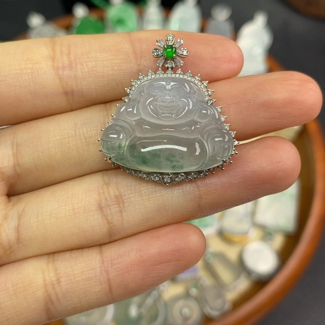 翡翠18K金镶嵌颈饰翡翠