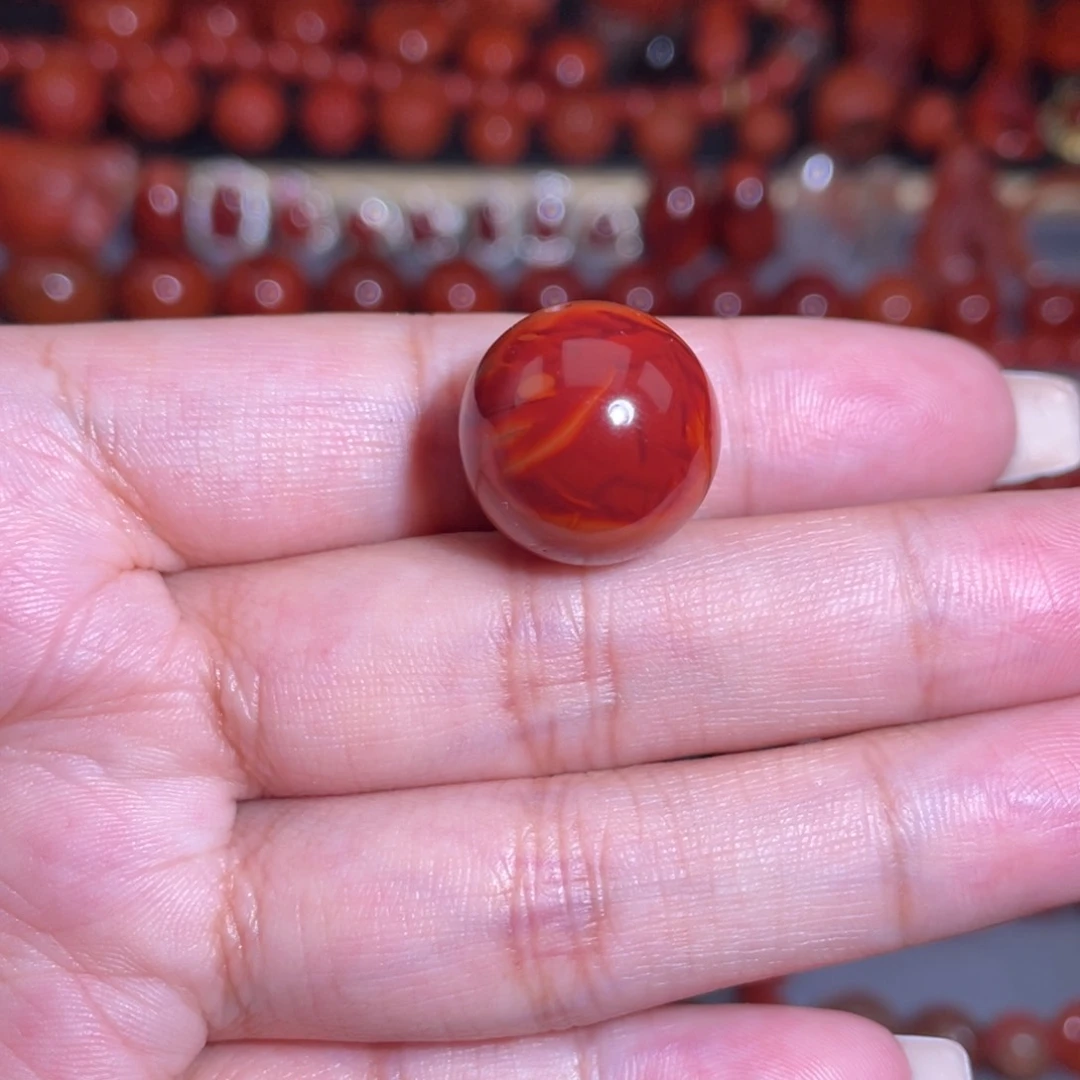 武***南红玛瑙圆珠未镶嵌