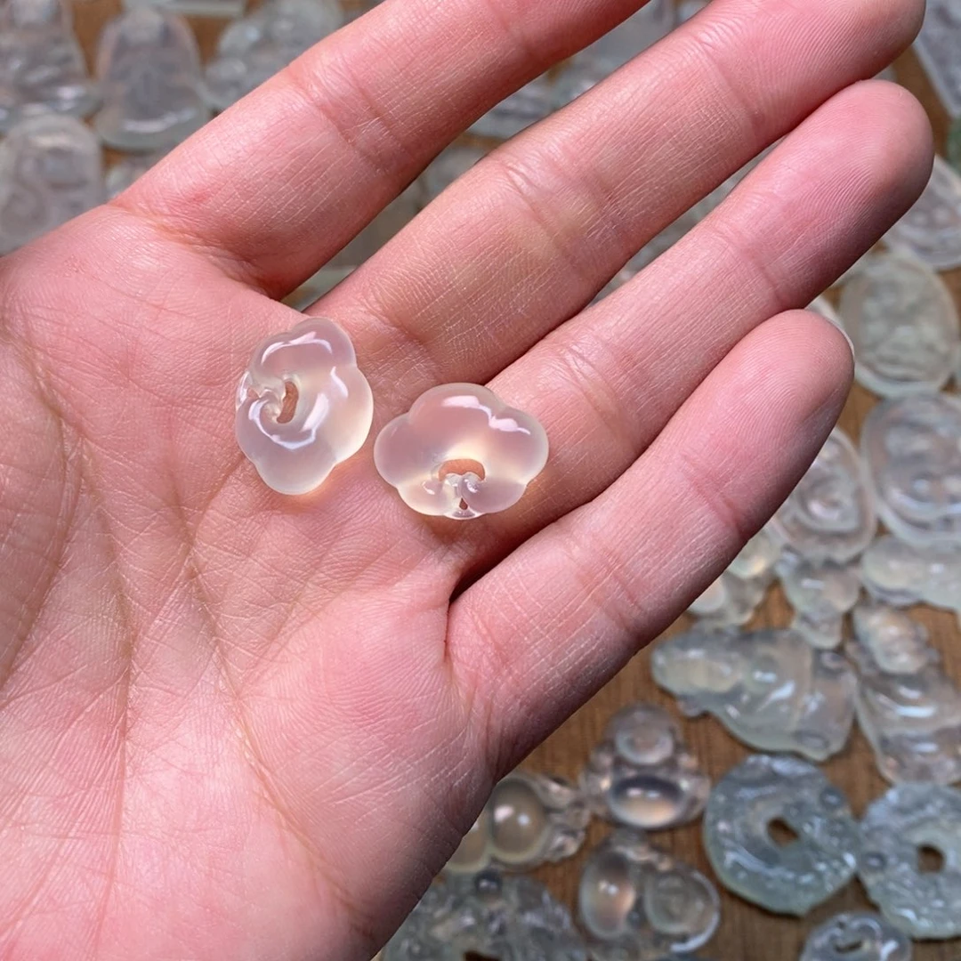 岫玉吊坠(不含链)未镶嵌