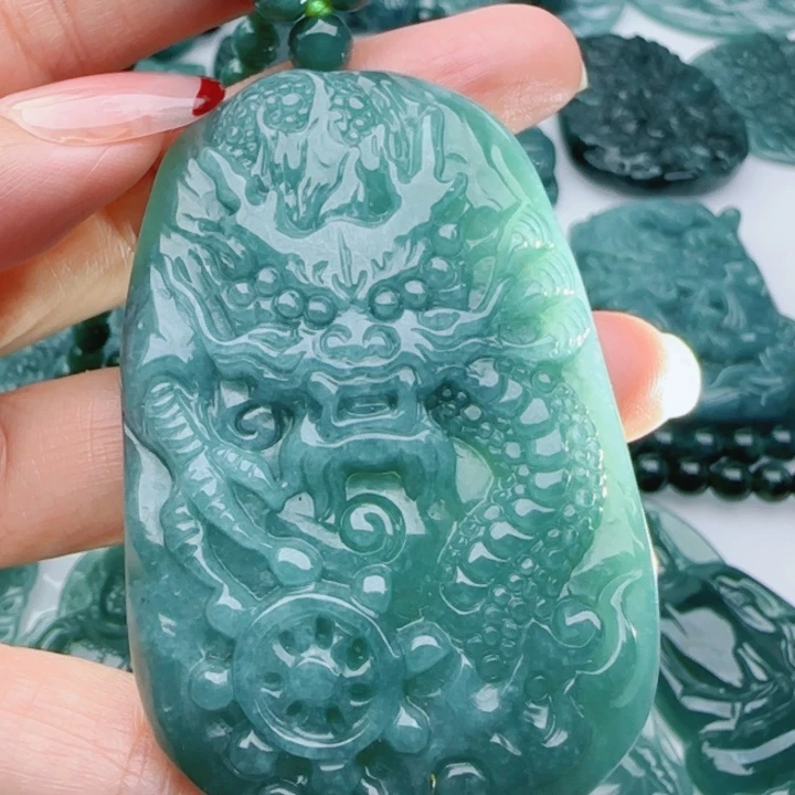 翡翠未镶嵌颈饰多样性发货天然A货翡翠