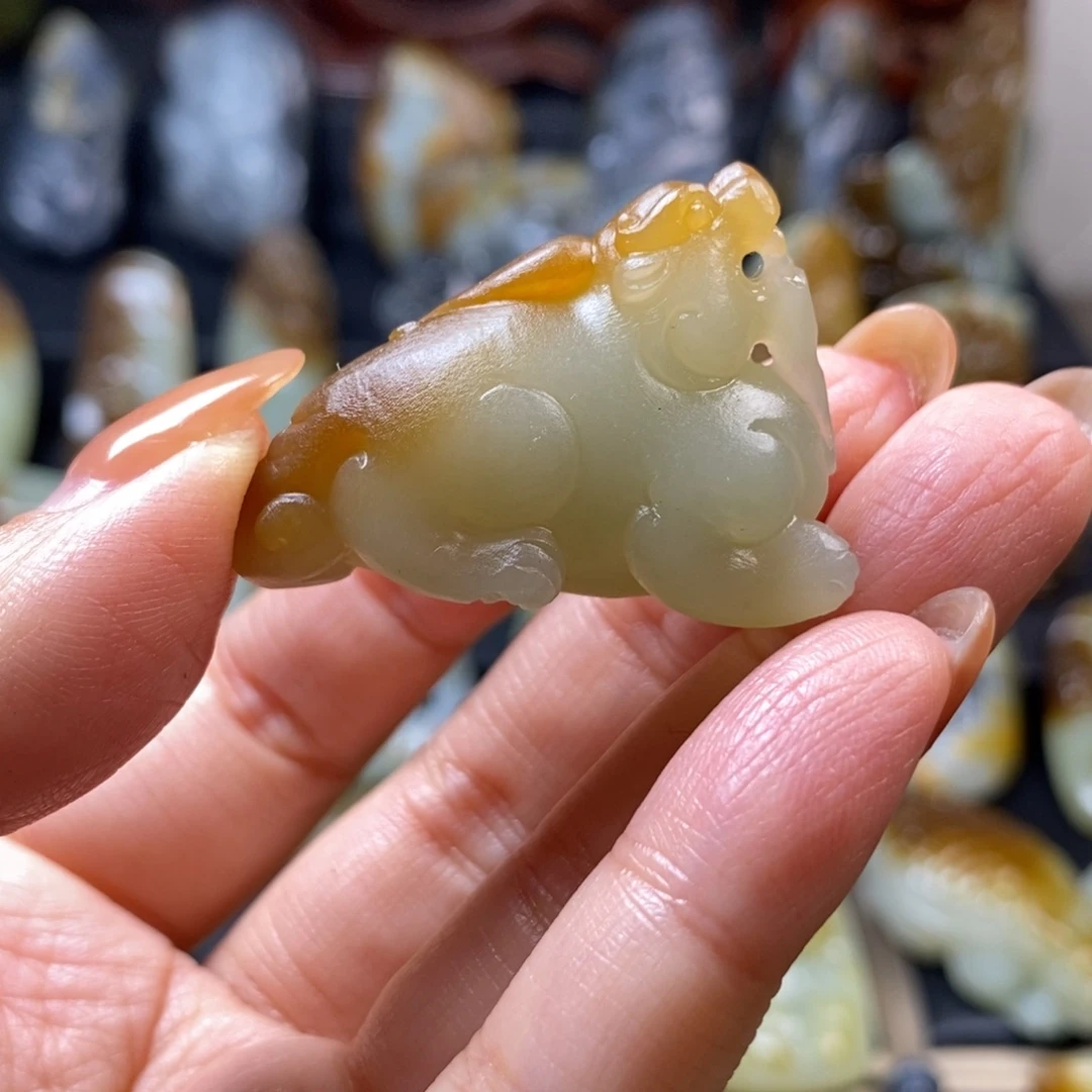 和田玉未镶嵌挂件