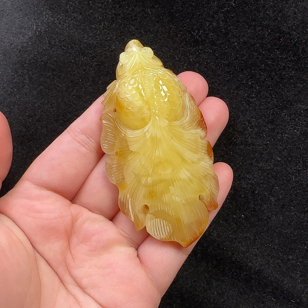 蜜蜡未镶嵌珠宝奇石