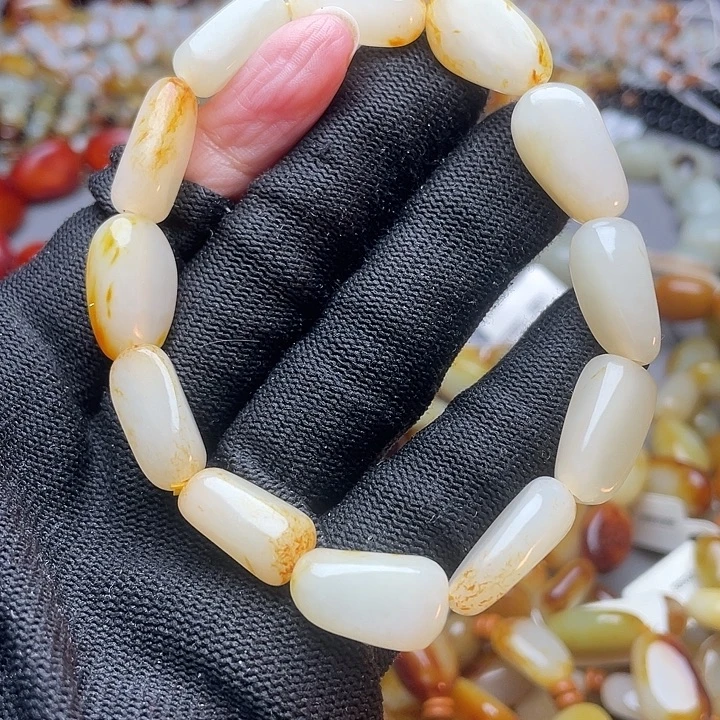 和田玉未镶嵌手链