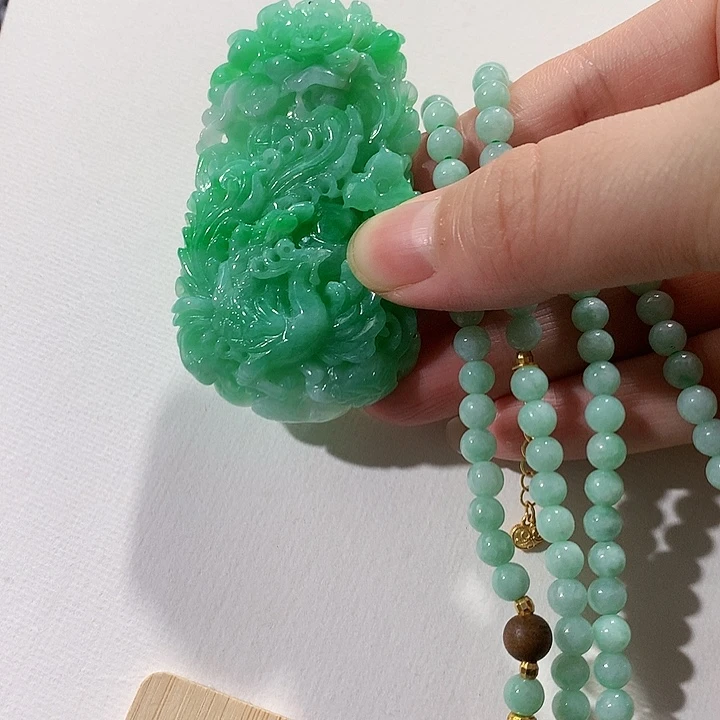 翡翠未镶嵌颈饰翡翠吊坠