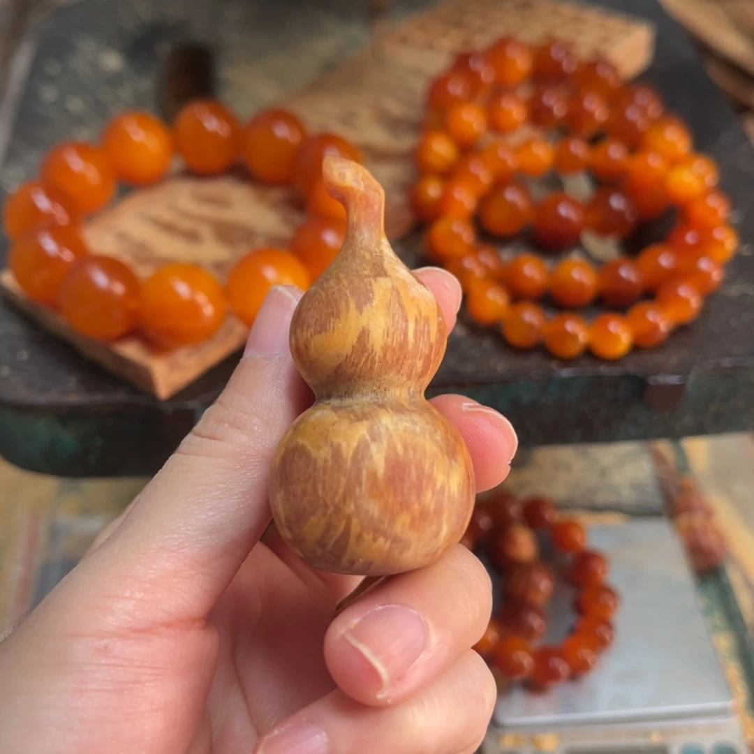 陈***军手串/手链松木（琥珀木）葫芦