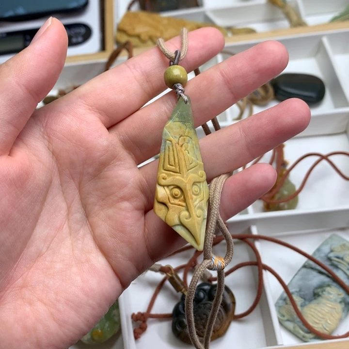 错***过岫岩河磨玉（透闪石质玉）未镶嵌挂件