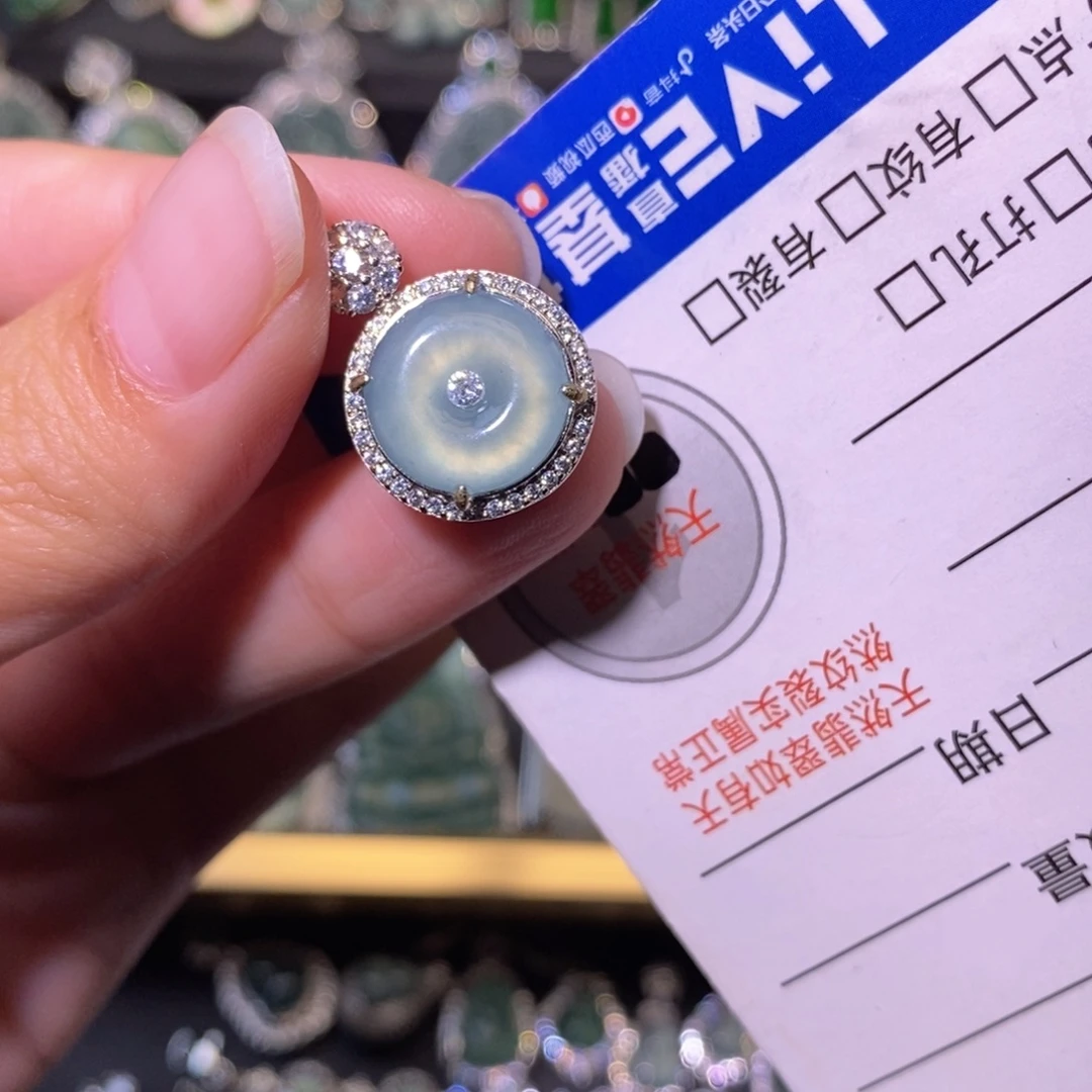 翡翠未镶嵌颈饰天然