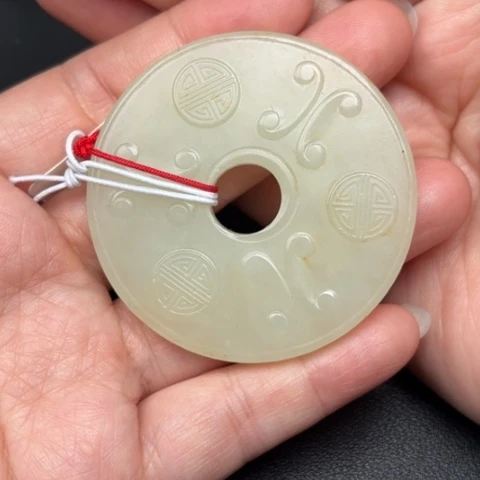 和田玉挂件未镶嵌江***人