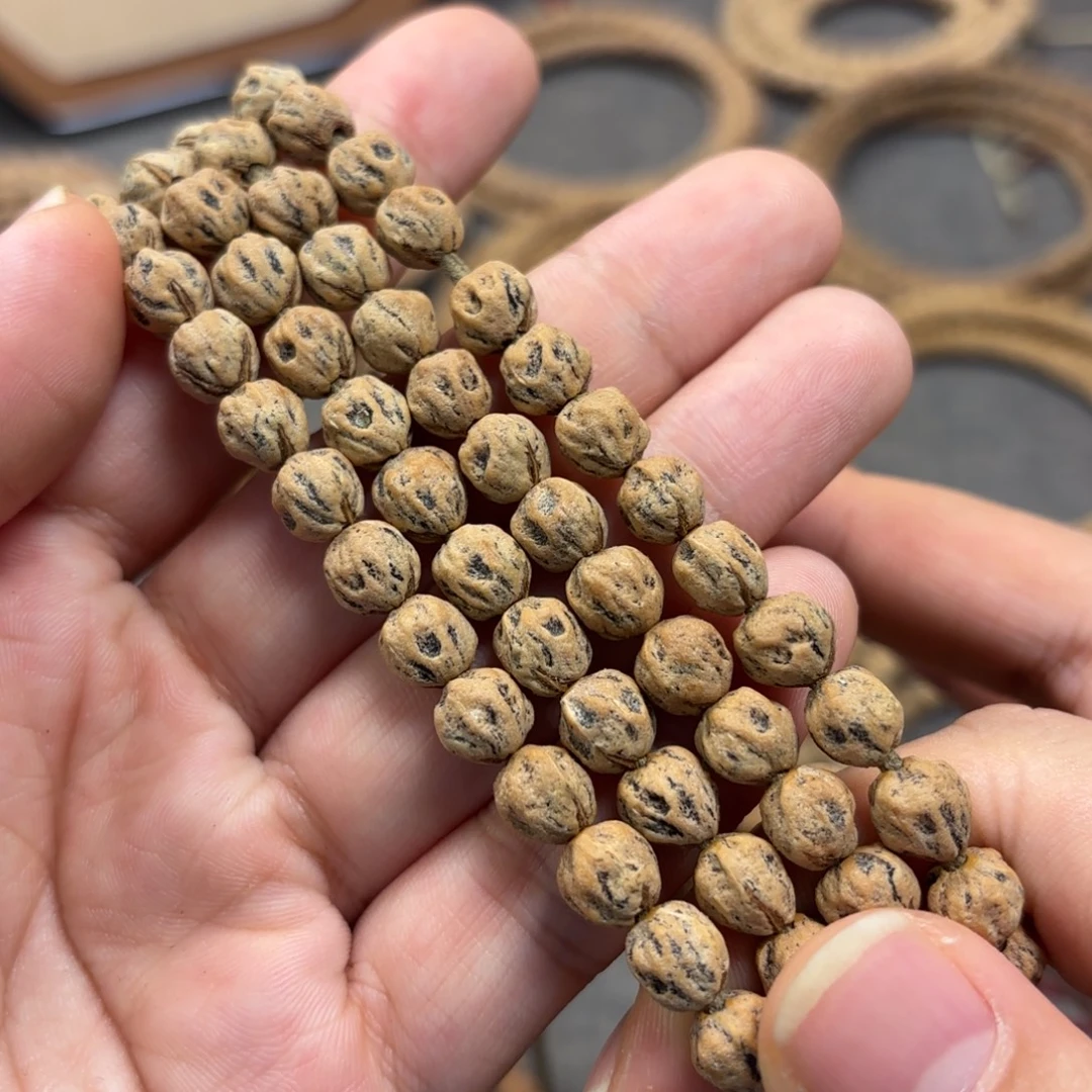 用***8手串柏香籽/百香籽