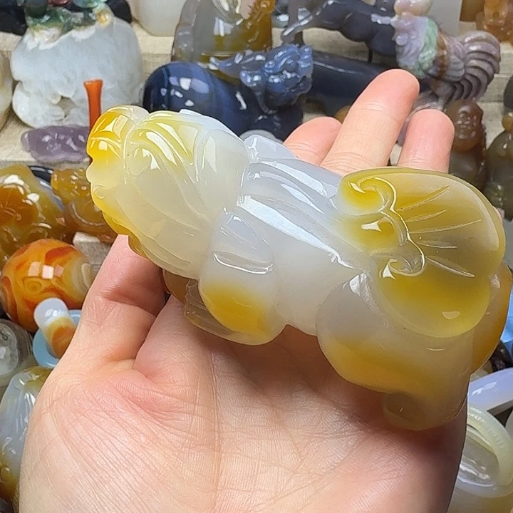 百***信玛瑙/玉髓未镶嵌饰品