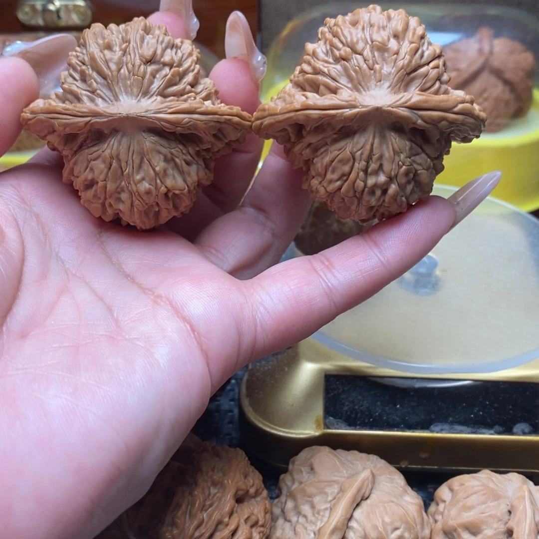 文玩核桃吊坠全品楼王50