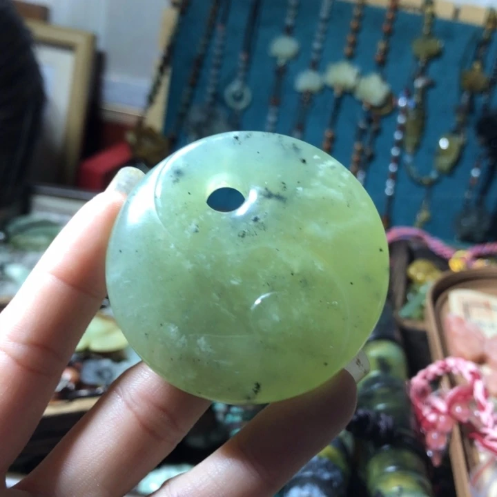 岫玉未镶嵌岫玉手持