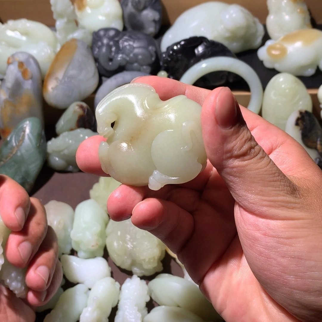 和田玉（糖玉）未镶嵌挂件y****4