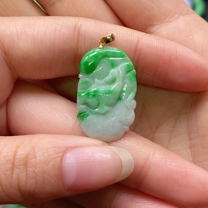 翡翠颈饰未镶嵌吊坠