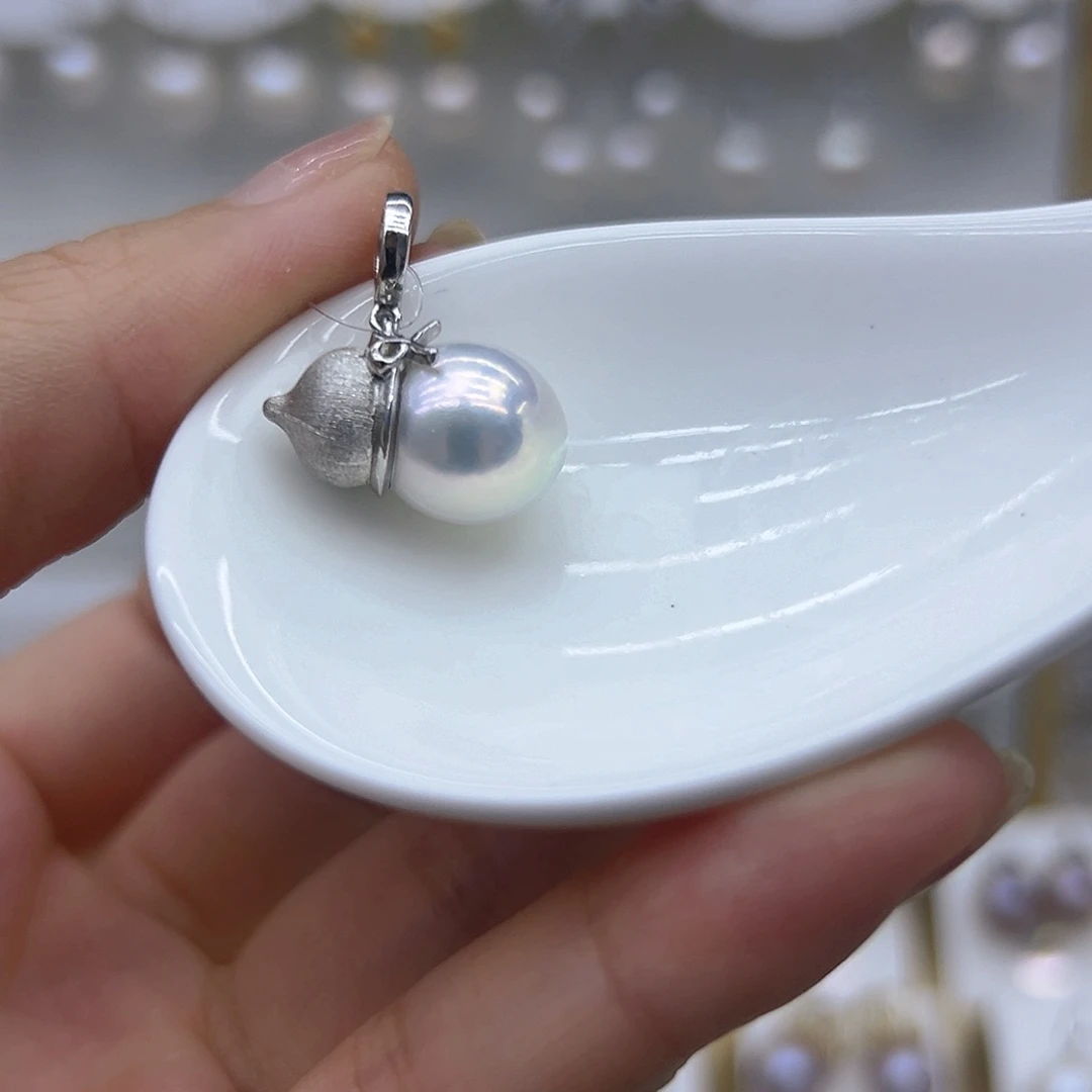 银S925镶嵌耳饰淡水珍珠