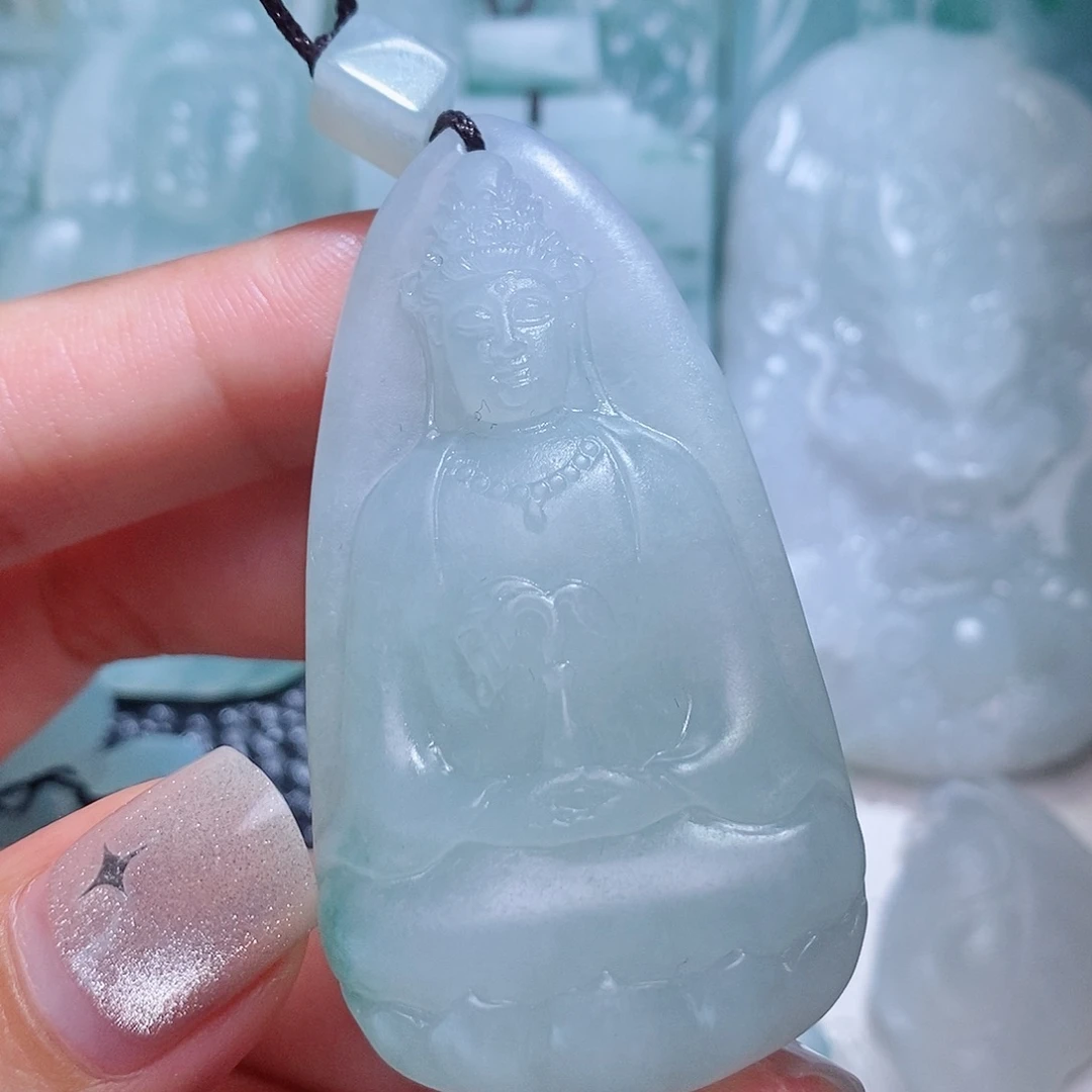 未镶嵌定制翡翠毛货付款后确认抛光