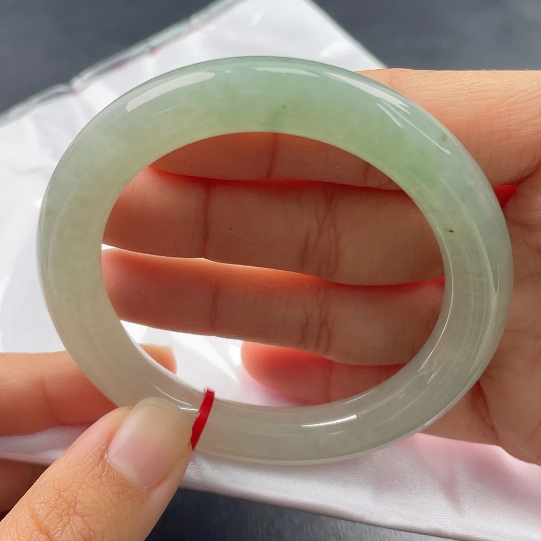 翡翠未镶嵌手镯（圆镯）5354圈