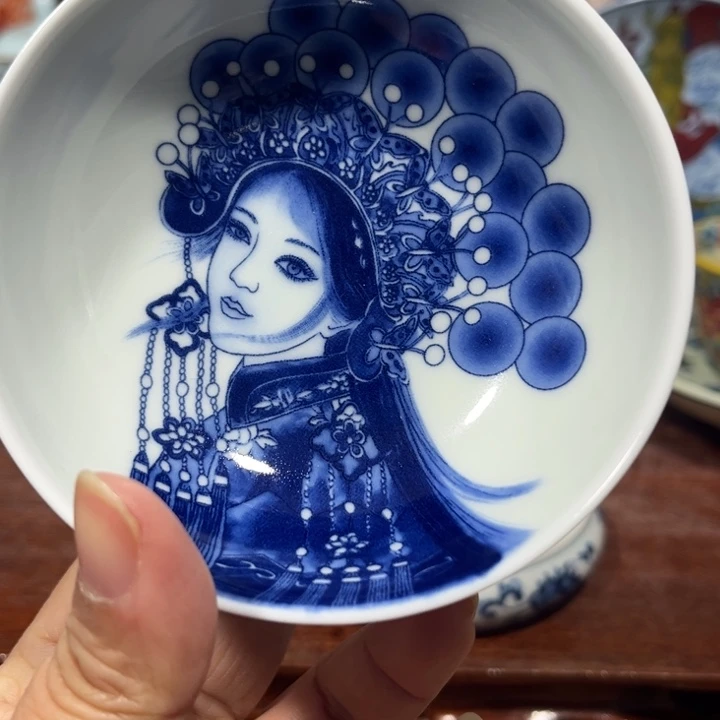 xv bv vh j b b b b