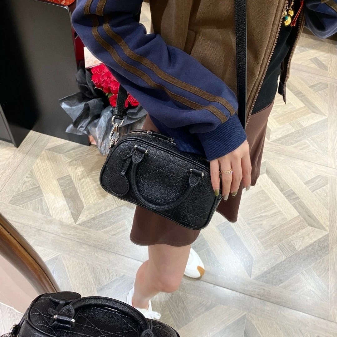 真皮小包手拎斜挎保龄球时尚女包洋气潮流休闲百搭内外女真皮女包