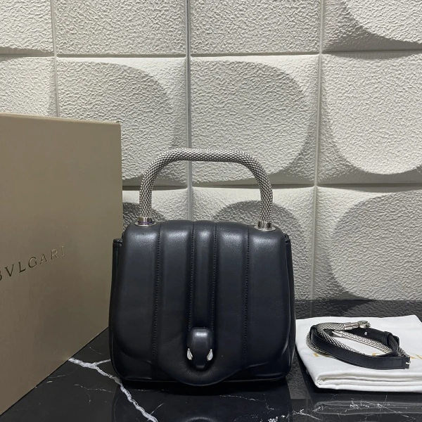 宝格丽/包包/95新/市场价21700/250922zb0008