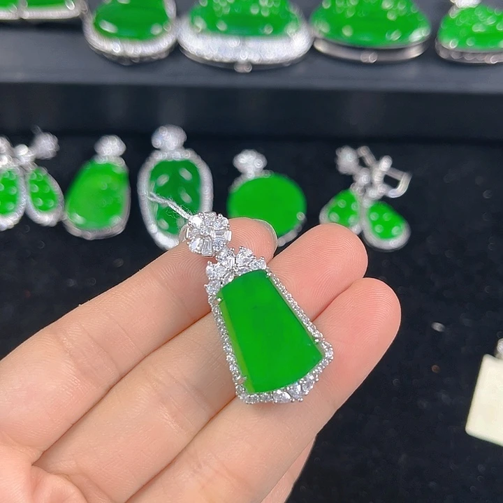 吊坠(不含链)银S925镶嵌翡翠