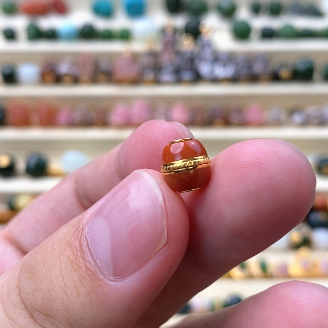 南红玛瑙18K金镶嵌颈饰