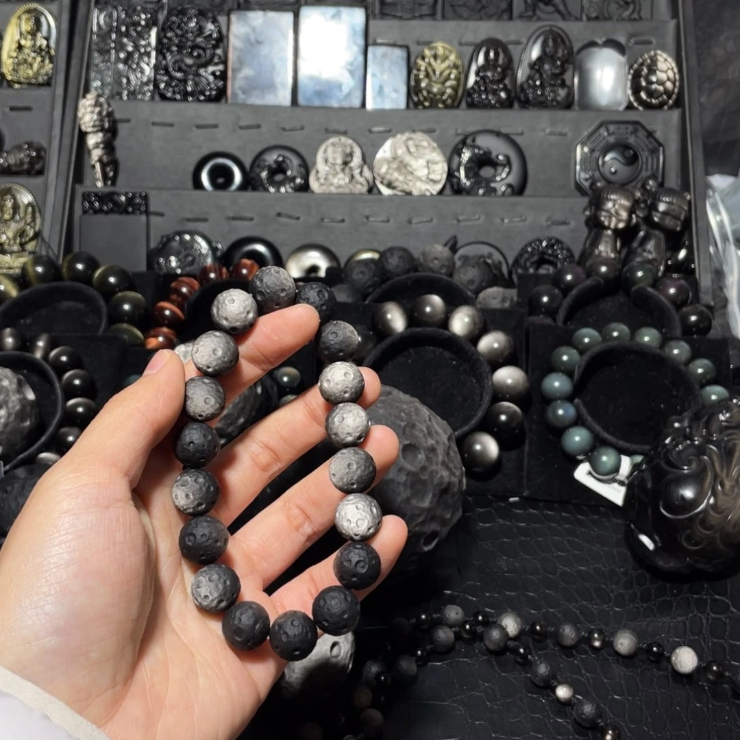 沉***香黑曜岩未镶嵌珠宝奇石