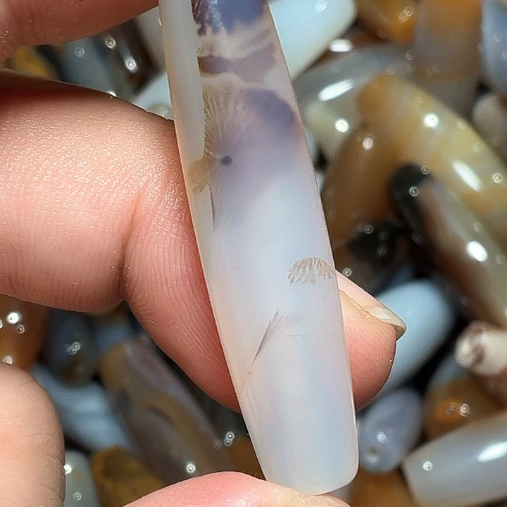 玛瑙/玉髓颈饰合金