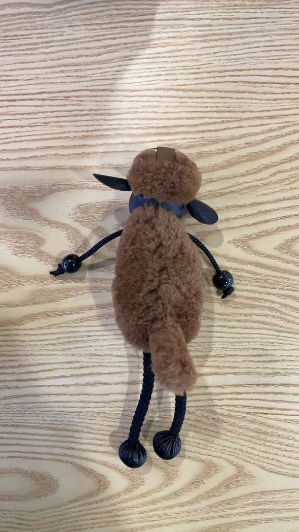 YUSHA/高档灰色小羊挂件